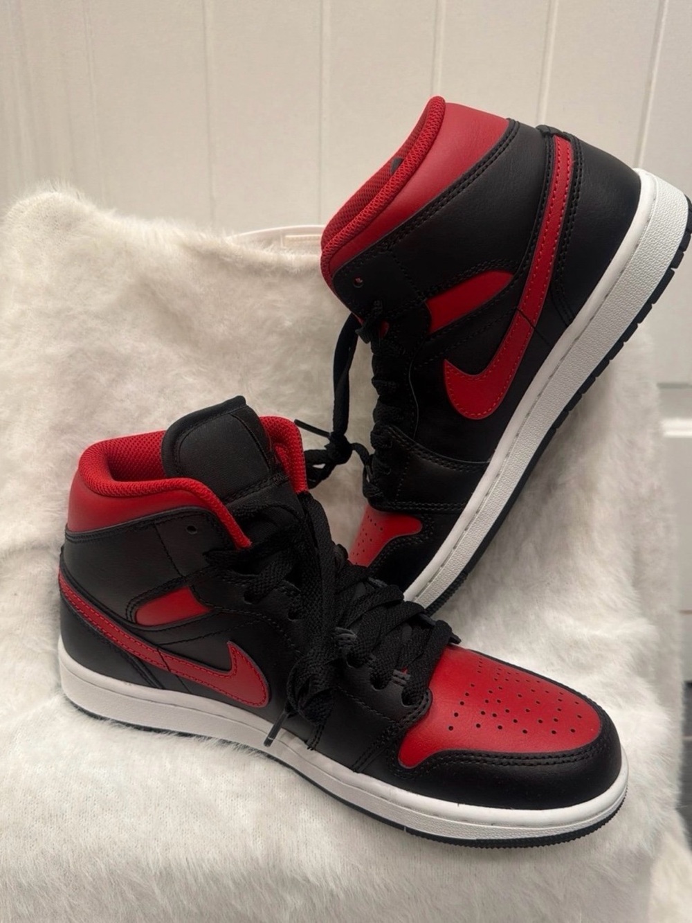 Nike Air Jordan 1 Mid "Bred Twist"